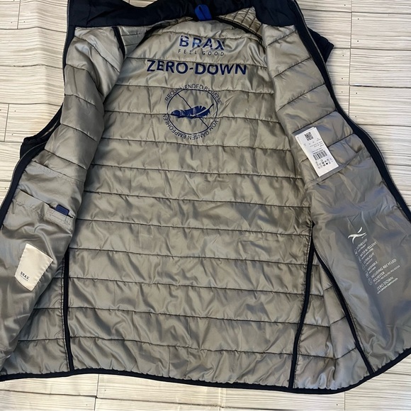 Brad Willis Zero-Down Puffer Vest - Picture 4 of 9